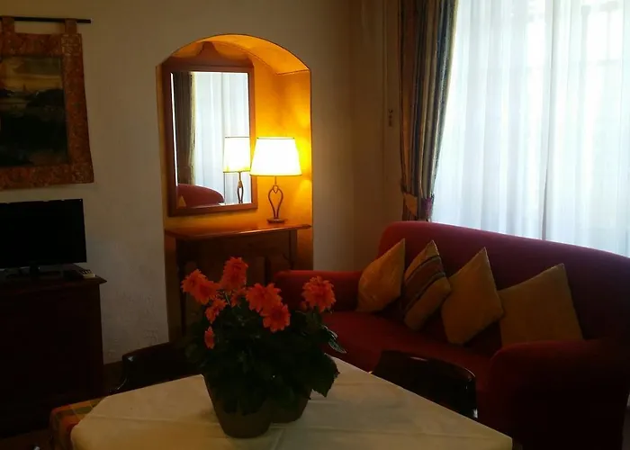 Casale Mostacciano 4* Roma