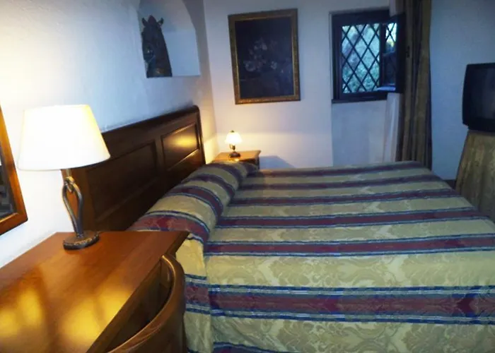 Casale Mostacciano Roma