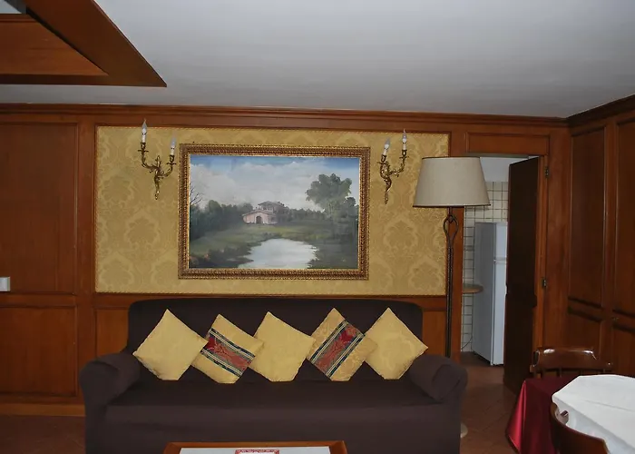 Casale Mostacciano Aparthotel 4*