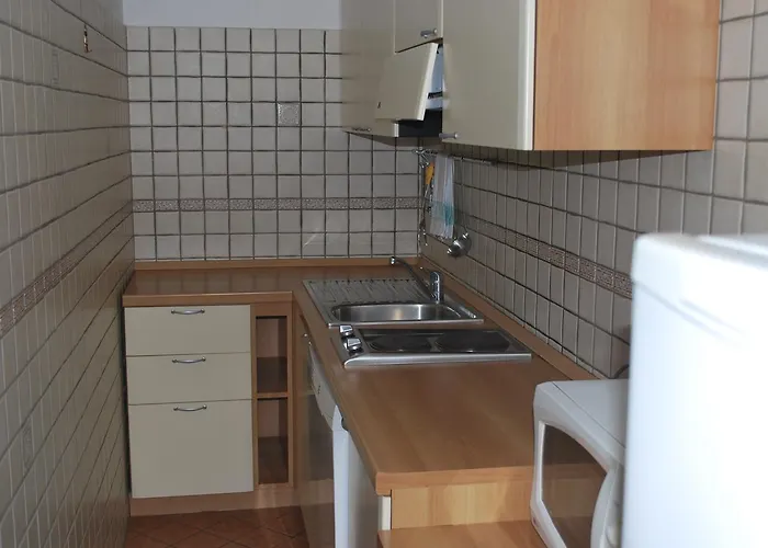 Casale Mostacciano 4*
