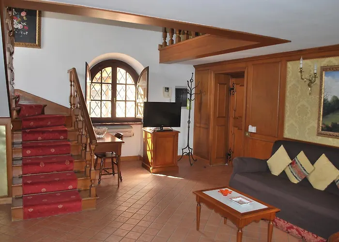 Casale Mostacciano 4*