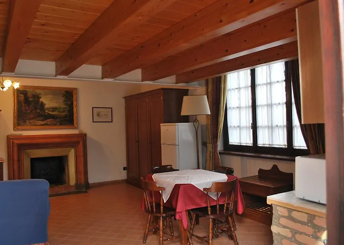 Aparthotel Casale Mostacciano 4*