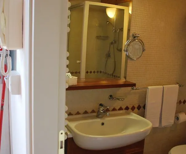 Aparthotel Casale Mostacciano 4*