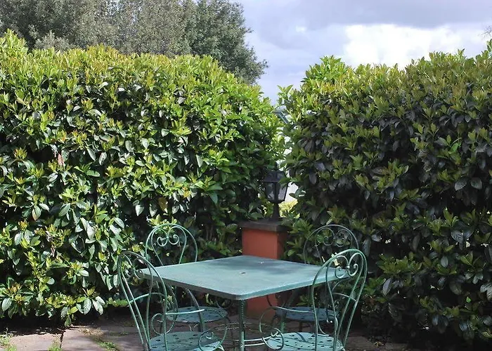Casale Mostacciano 4* Roma