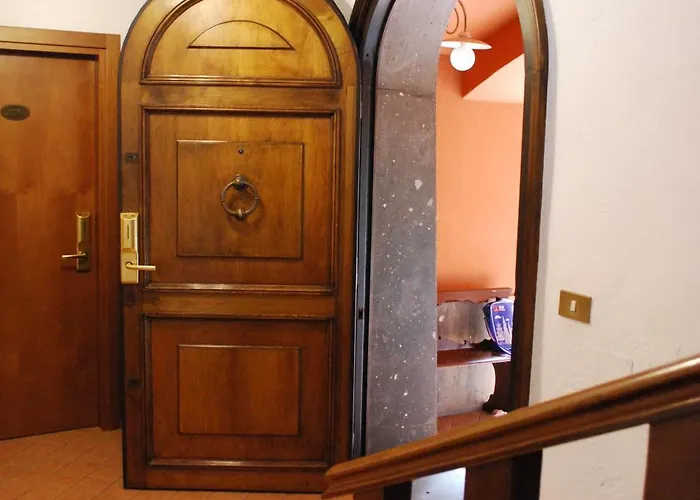 Aparthotel Casale Mostacciano 4*